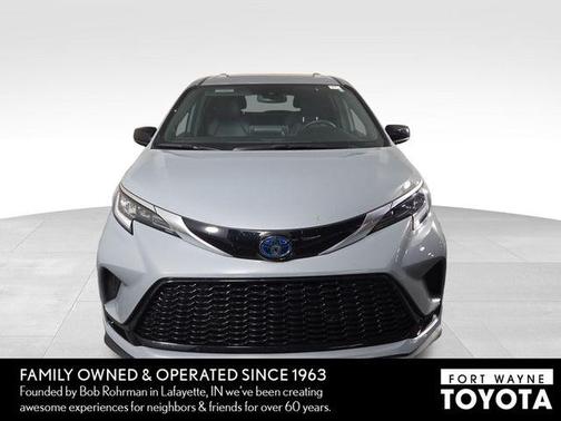 2023 Toyota Sienna XSE 7 Passenger