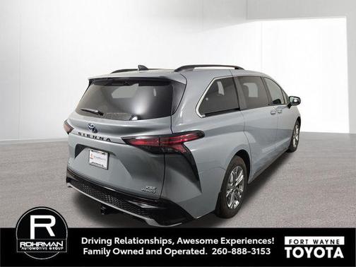 2023 Toyota Sienna XSE 7 Passenger