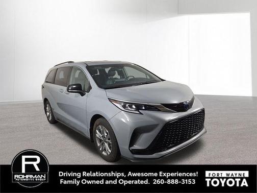 2023 Toyota Sienna XSE 7 Passenger