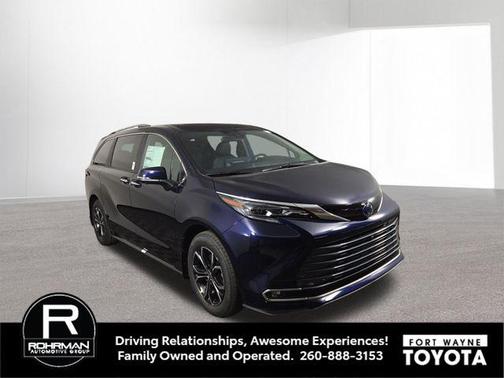 2025 Toyota Sienna Platinum 7 Passenger