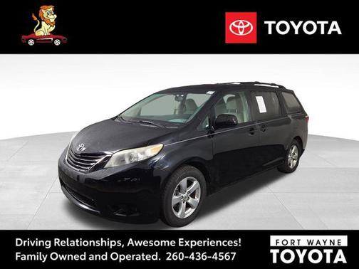 2017 Toyota Sienna LE
