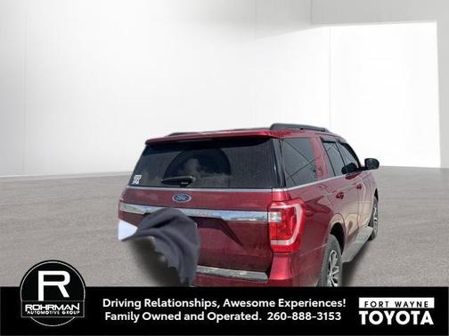 RUBY RED METALLIC TINTED CC 2019 Ford Expedition XLT