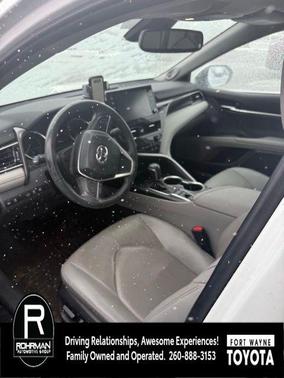 2022 Toyota Camry Hybrid XLE