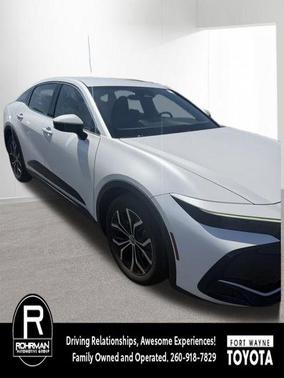 Oxygen White 2023 Toyota Crown XLE