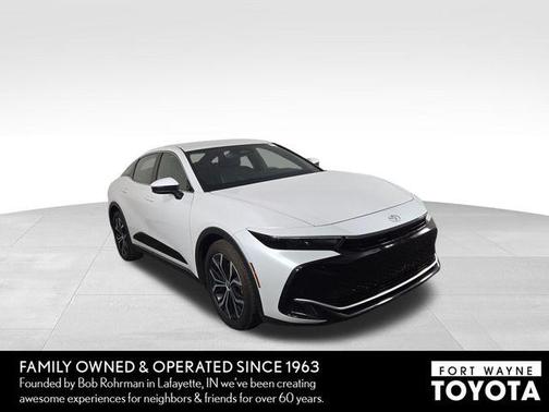 Oxygen White 2023 Toyota Crown XLE