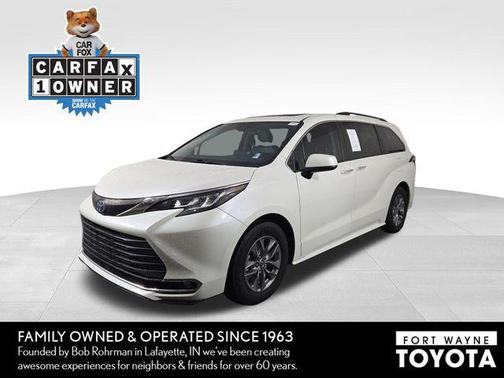 2021 Toyota Sienna XLE 8 Passenger