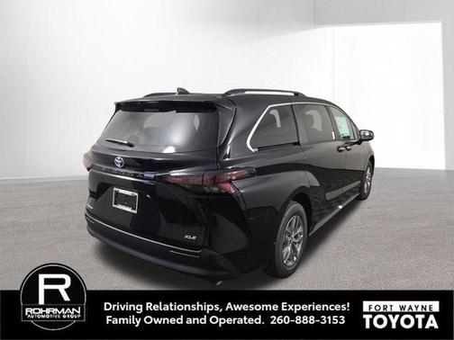 2025 Toyota Sienna XLE 7 Passenger