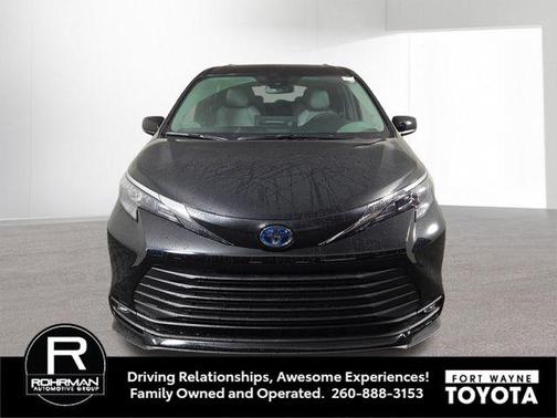 2025 Toyota Sienna XLE 7 Passenger