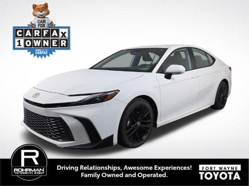 Ice Cap 2025 Toyota Camry SE