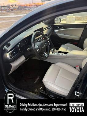 2023 Genesis G70 2.0T RWD