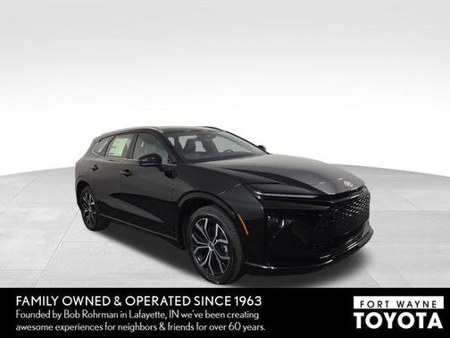 2025 Toyota Crown Signia XLE