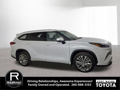 2023 Toyota Highlander Platinum