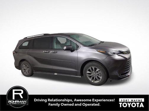 Predawn Gray Mica 2024 Toyota Sienna XLE
