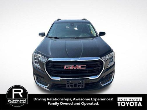 Ebony Twilight Metallic 2023 GMC Terrain SLE