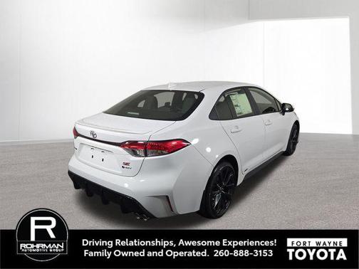 Ice Cap 2026 Toyota Corolla Hybrid SE