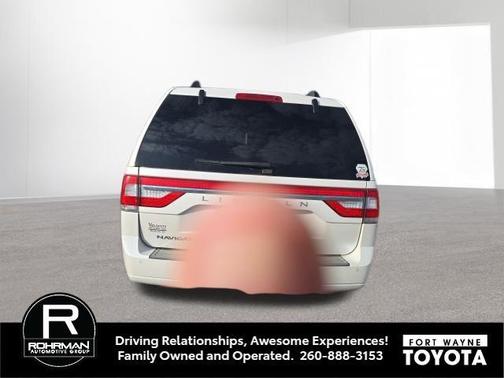 2017 Lincoln Navigator Select