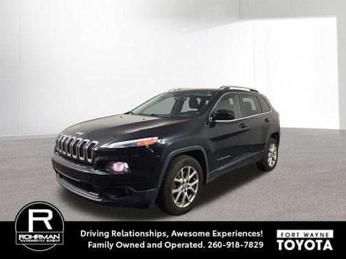 Brilliant Black Crystal Pearlcoat 2014 Jeep Cherokee Latitude