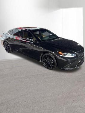 2025 Lexus ES 300h F SPORT Design