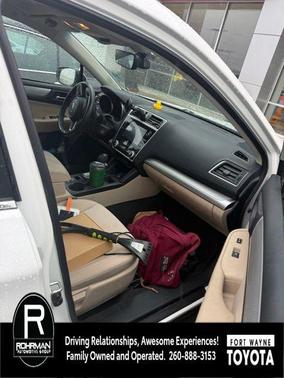Crystal White Pearl 2019 Subaru Outback 2.5i Premium