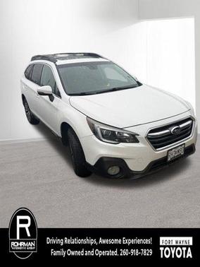Crystal White Pearl 2019 Subaru Outback 2.5i Premium