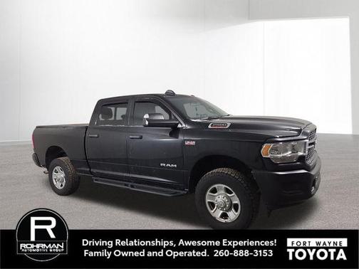 2022 RAM 2500 Tradesman Crew Cab 4x4 6'4' Box
