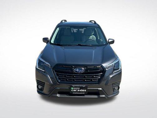 Magnetite Gray Metallic 2024 Subaru Forester Premium
