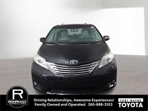 2017 Toyota Sienna XLE Premium