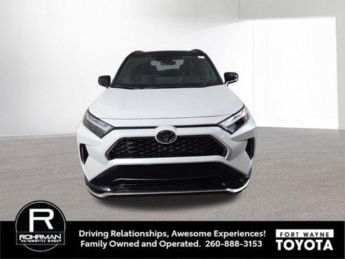 2025 Toyota RAV4 Hybrid SE