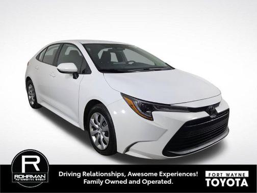 Ice Cap 2025 Toyota Corolla LE