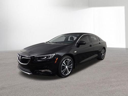 2020 Buick Regal Sportback AWD Essence