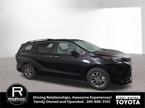 2024 Toyota Sienna XLE 8 Passenger