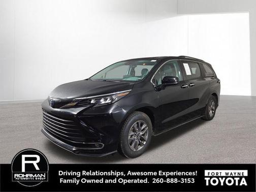 2024 Toyota Sienna XLE 8 Passenger