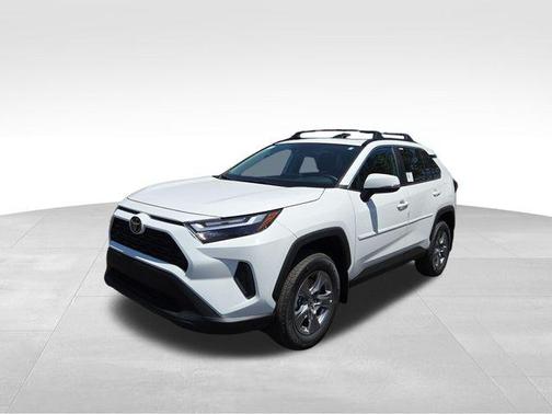Ice Cap 2024 Toyota RAV4 XLE