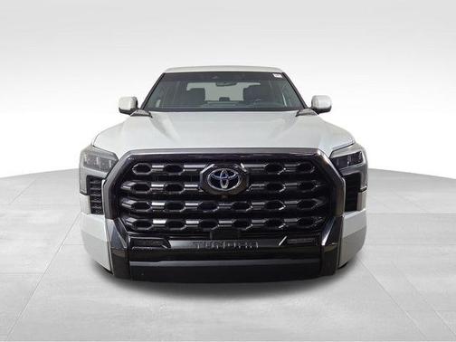 2023 Toyota Tundra Hybrid Platinum