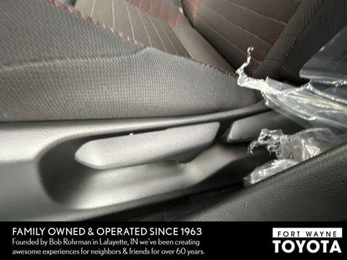 Ice Cap 2024 Toyota Corolla Hybrid SE