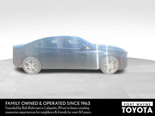 Pitch Black Clearcoat 2017 Dodge Charger SXT