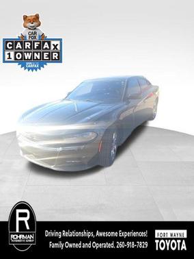 Pitch Black Clearcoat 2017 Dodge Charger SXT