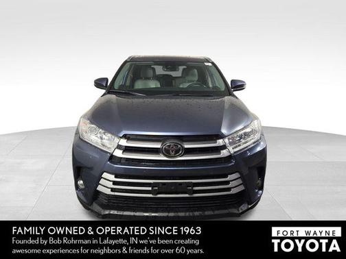 Shoreline Blue Pearl 2019 Toyota Highlander XLE