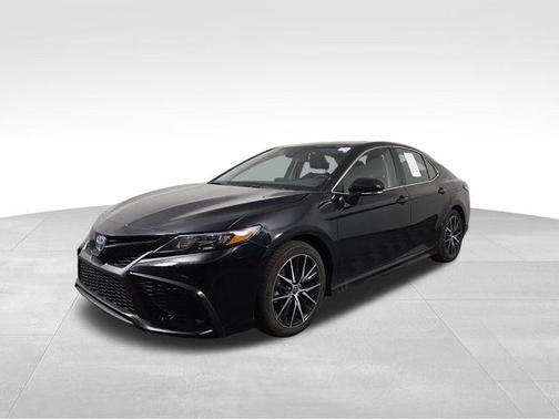 2024 Toyota Camry Hybrid SE