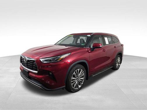 2022 Toyota Highlander Platinum