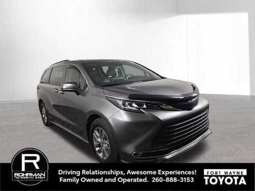 2022 Toyota Sienna XLE