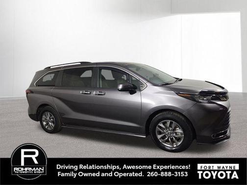 2022 Toyota Sienna XLE
