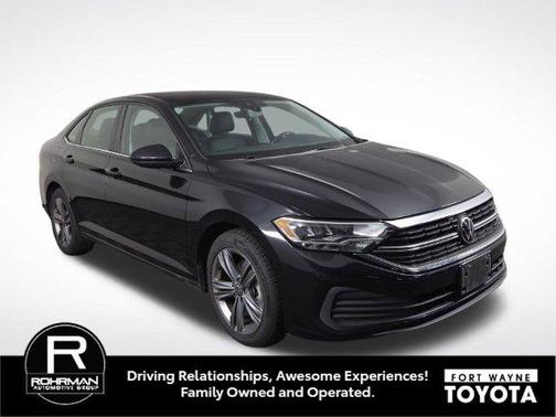 Deep Black Pearl 2024 Volkswagen Jetta 1.5T SE
