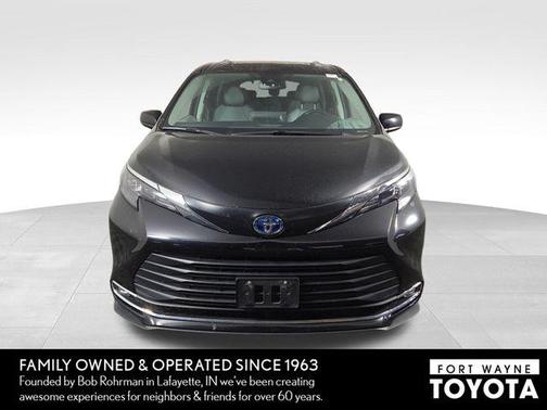 2024 Toyota Sienna XLE