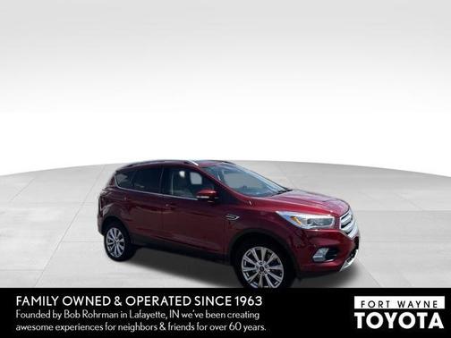 RUBY RED METALLIC TINTED CC 2017 Ford Escape Titanium