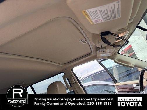 2015 Lincoln Navigator Base