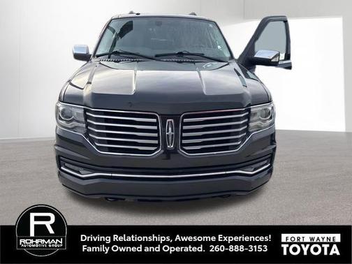2015 Lincoln Navigator Base