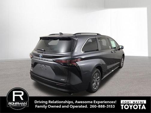 2025 Toyota Sienna XLE 7 Passenger