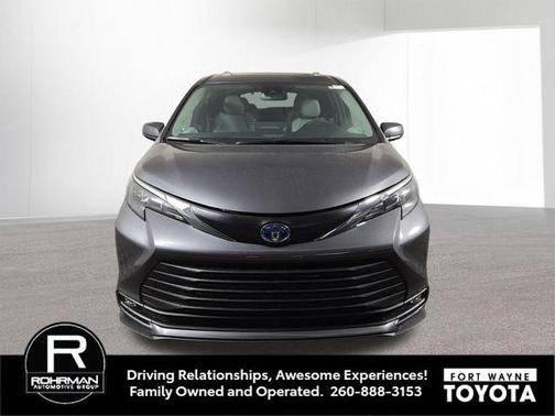2025 Toyota Sienna XLE 7 Passenger