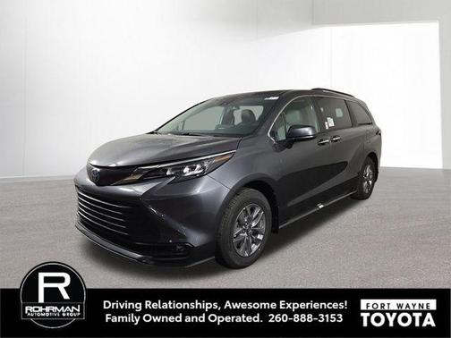2025 Toyota Sienna XLE 7 Passenger